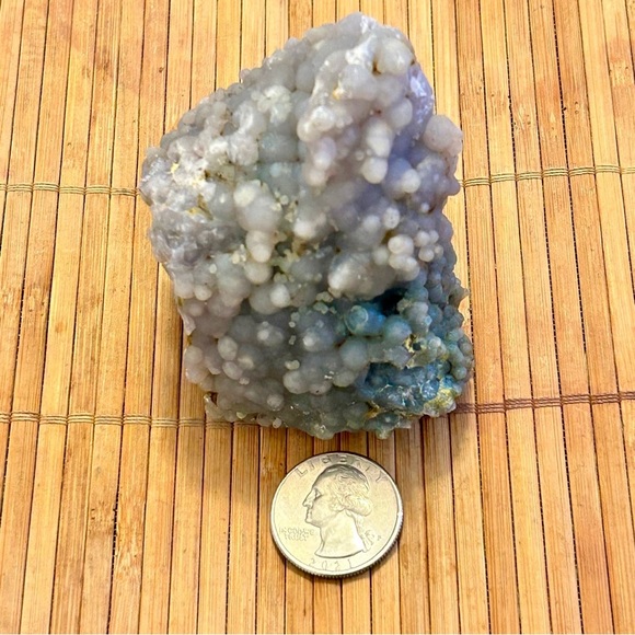 Grape Agate Healing Crystal / Chalcedony - Picture 3 of 5